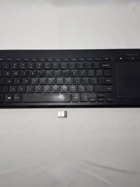 Microsoft All-In-One Media Keyboard Model 1632 PN X89101-001 With Dongle Working